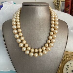 DOUBLE STRAND VINTAGE FASHION PEARLS